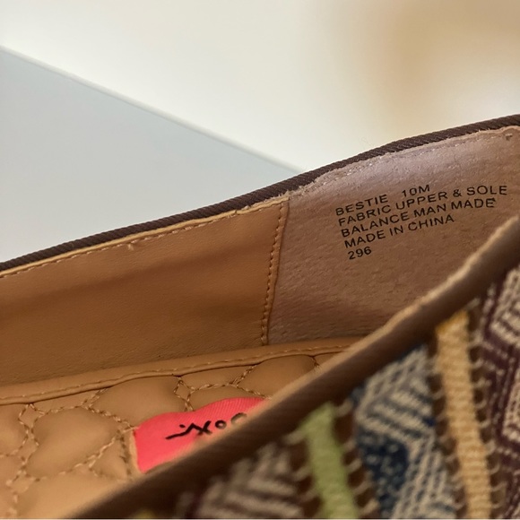 Betsey Johnson Fabric Patterned Ballet Flats size 10 - Picture 3 of 8